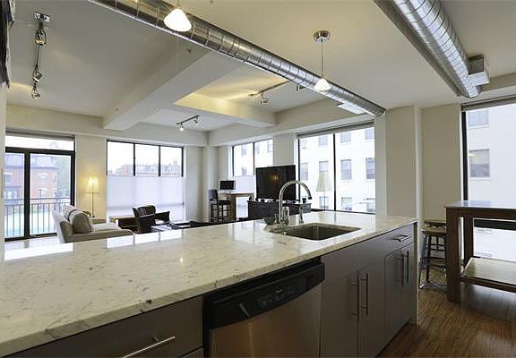 2nd image of 255 Northampton St Unit 302