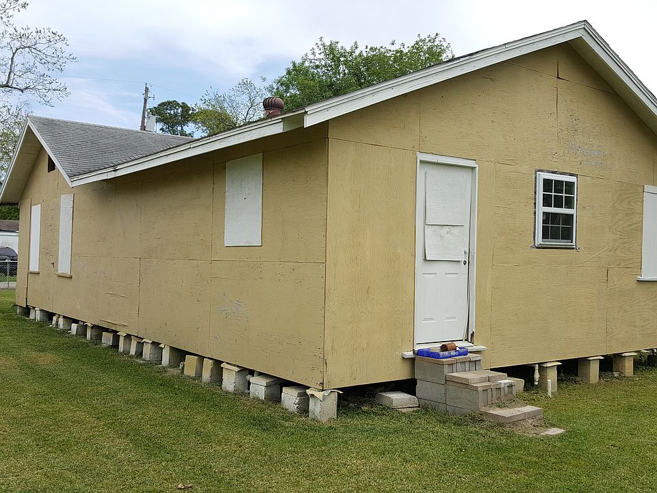 1st image of 1431 Delaware Dr