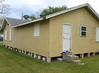1431 Delaware Dr, Port Arthur, TX 77642