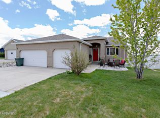 206 E Flying Circle Dr, Gillette, WY 82716