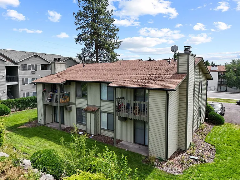 Ironwood Court Apartments — Photo 6