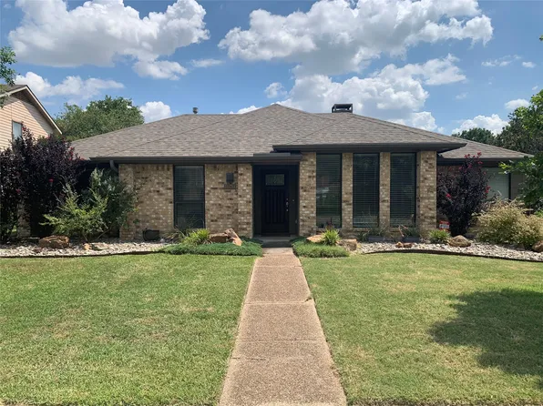1670 Glencairn Ln, Lewisville, TX 75067