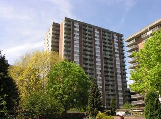 2008 Fullerton Ave #1207, North Vancouver, BC V7P 3G7