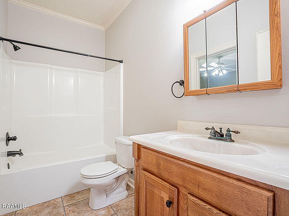 3rd image of 109 Madison Woods Cir