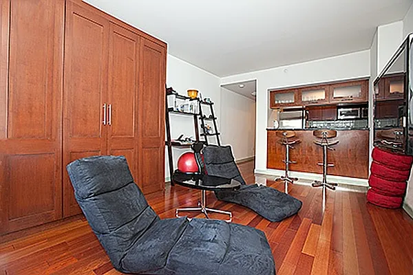 Rented by Nest Seekers International | media 13