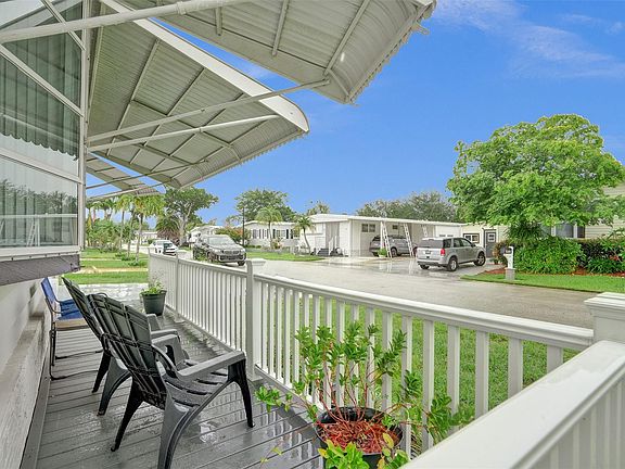 2nd image of 1911 SW 83rd Avenue