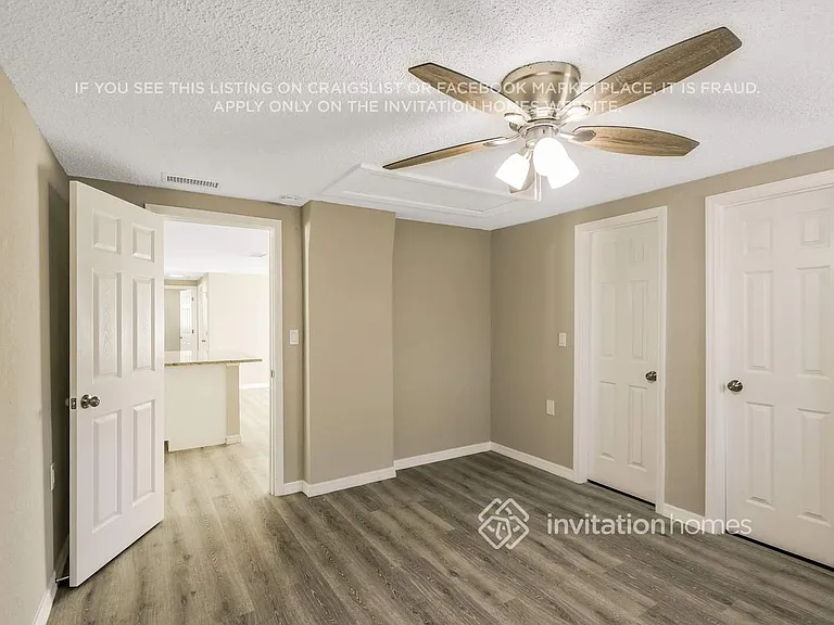 10821 Manchester Rd — Photo 14