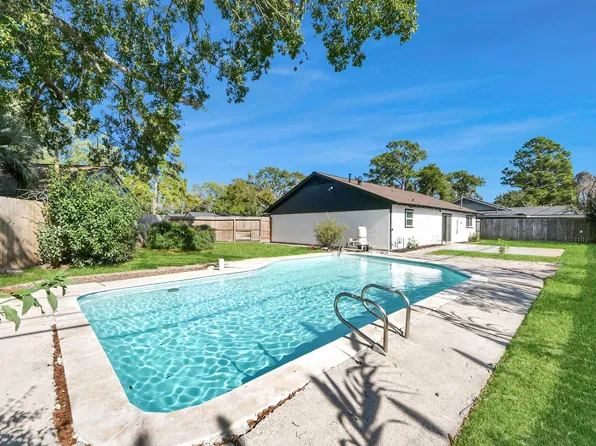 10411 Westray St, Houston, TX 77043