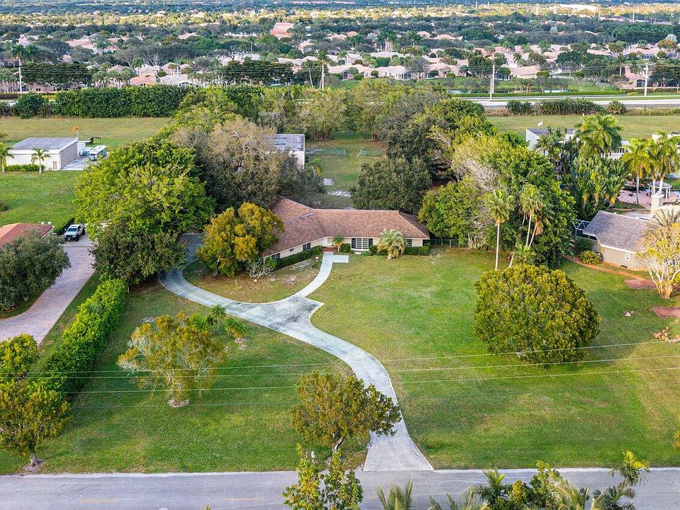 1st image of 6703 Skyline Dr