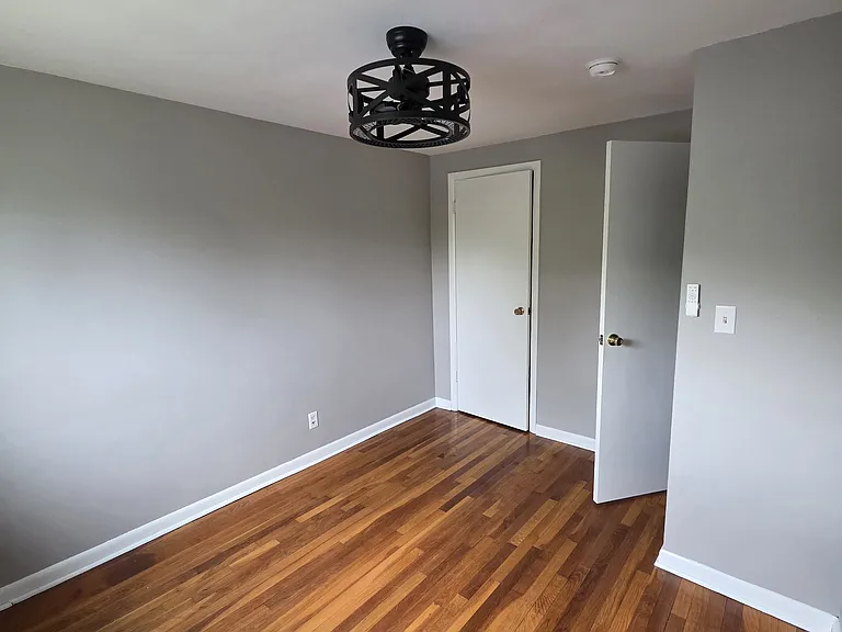237 Broad Meadows Blvd — Photo 9