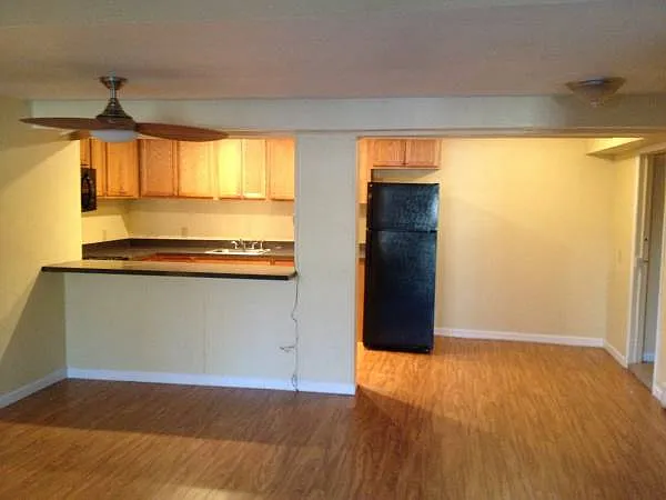 1 bed, 1000 sqft, $1,775 — Photo 4