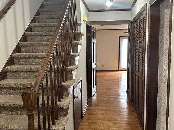 4th image of 3702-1 Cliffridge Dr