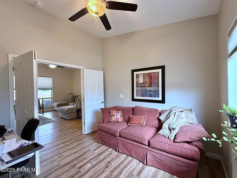 6622 E Farmstead Rd — Photo 8