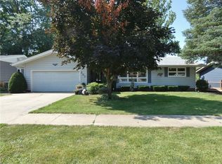 307 Maple St, Pella, IA 50219