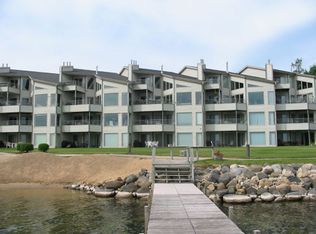 1400 Spring Grove Rd #10, Green Lake, WI 54941