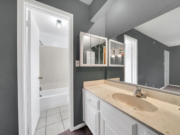 14830 Keelby Dr — Photo 17