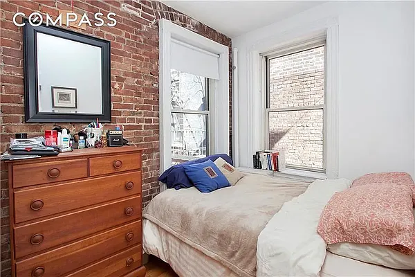 Rented by LJ Sloane Management | media 3