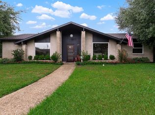 4070 Port Royal Dr, Dallas, TX 75244