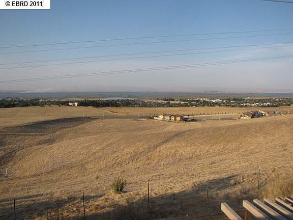 2nd image of 1142 Santa Lucia Dr