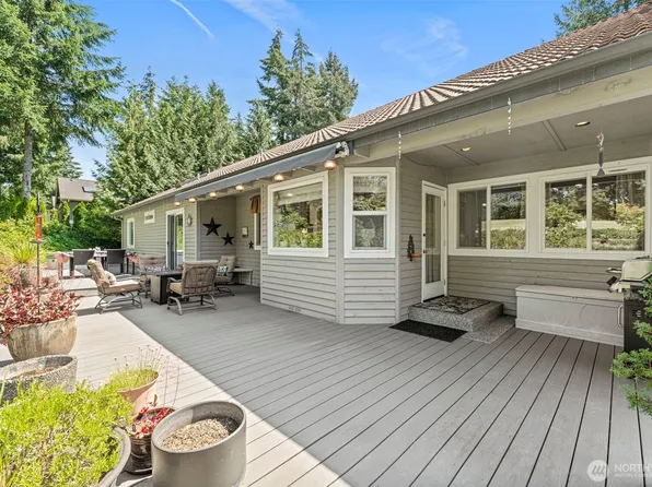 511 E Old Ranch Road, Allyn, WA 98524