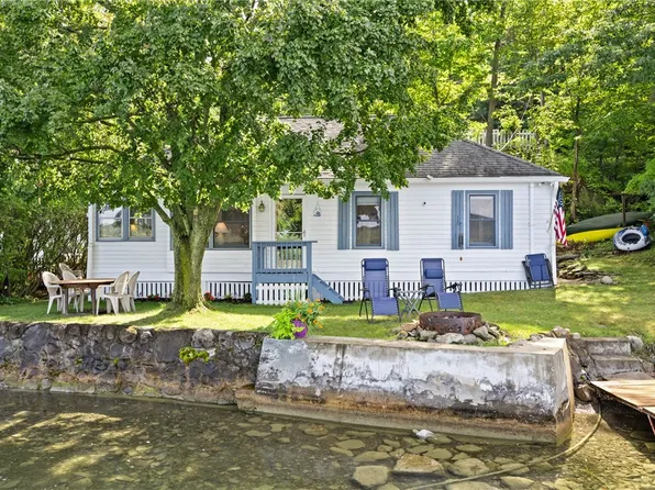 639 E Lake Rd, Penn Yan, NY 14527