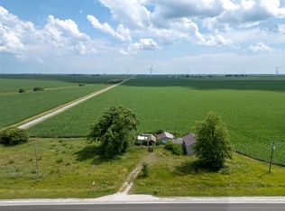 26439 E 3100 North Rd, Chenoa, IL 61726