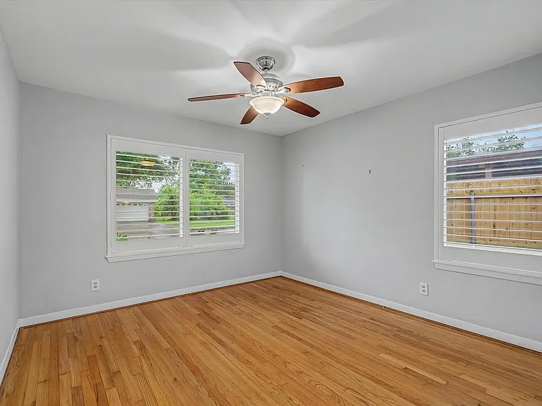 2123 Ridgecrest Dr — Photo 30
