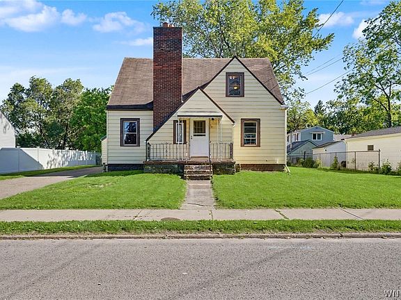 2nd image of 70 Orchard Ave