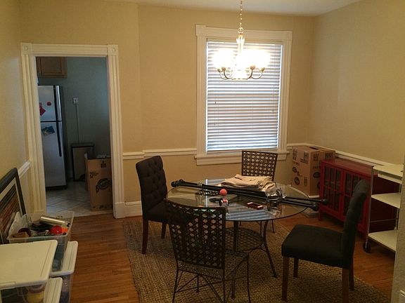 4th image of 402 N Belmont Ave #U6