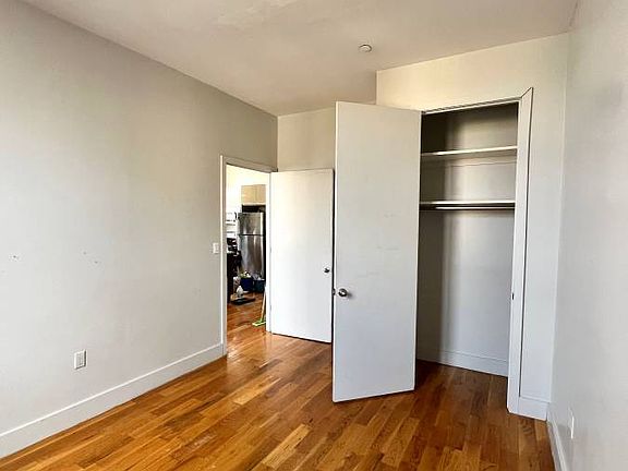 4th image of 41 Kosciuszko St #422