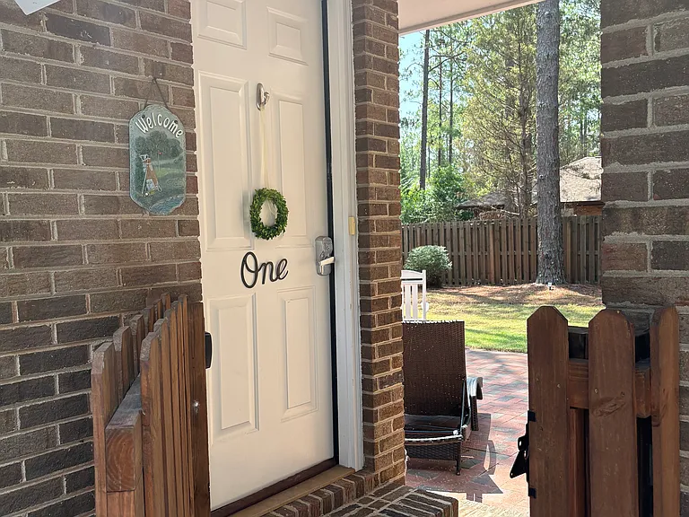 1 Quincy Pl — Photo 26