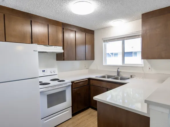 19425 76th Ave W, Lynnwood, WA