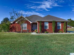 96 Kaylee Loop, Hartselle, AL 35640