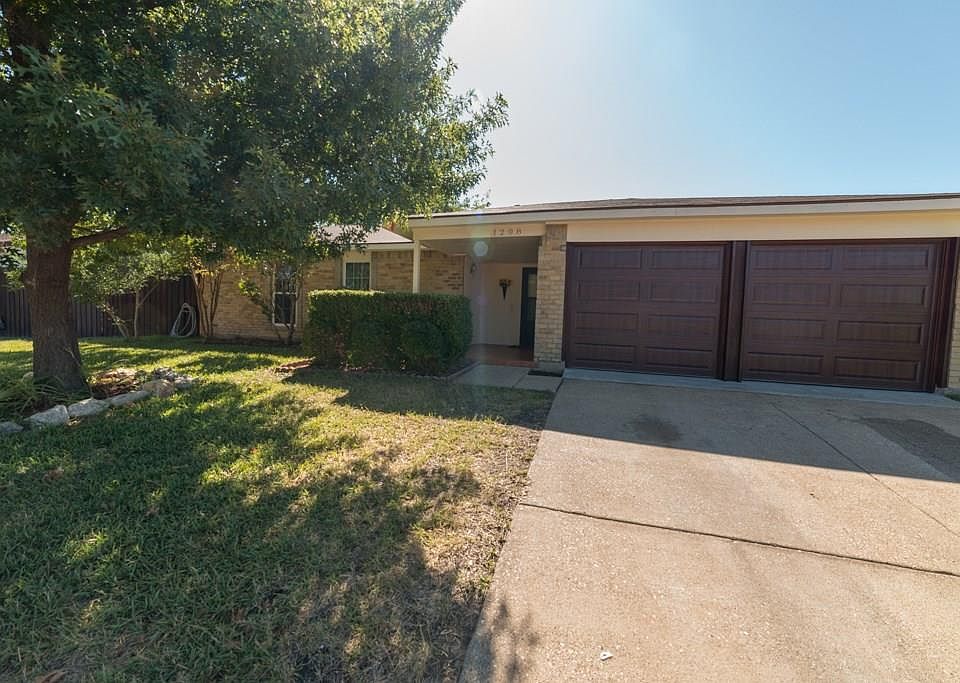 1st image of 1208 Brush Creek Dr