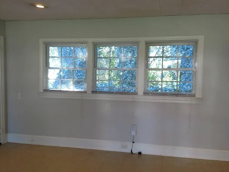 2328 Providence Rd — Photo 4