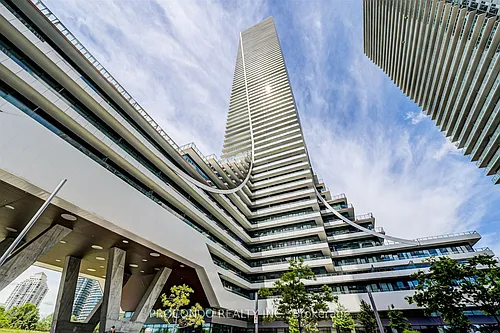 30 Shore Breeze Dr Photo 1