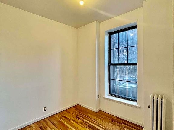 5th image of 264 Gates Ave #1AS