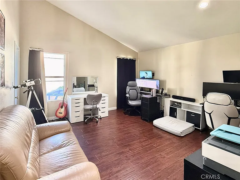 10651 Bell St — Photo 12