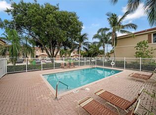 104 Riverwalk Cir, Fort Lauderdale, FL 33326