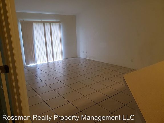 3rd image of 721 Jenna Ave S #723