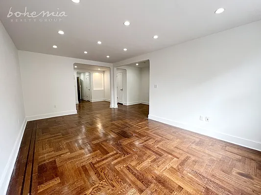 Rented by Bohemia Realty Group | media 5