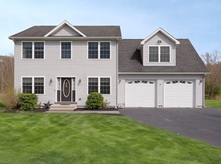 13 Ragina Ave, Webster, MA 01570