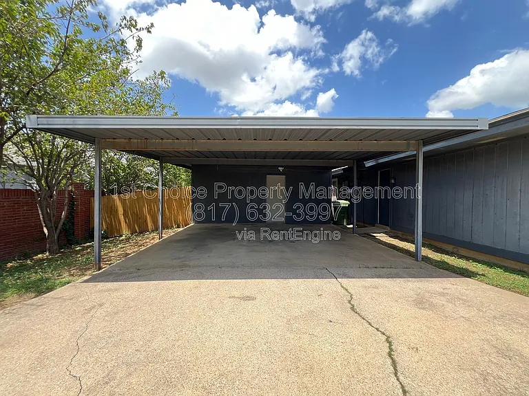 7041 Crosstimbers Ln — Photo 42