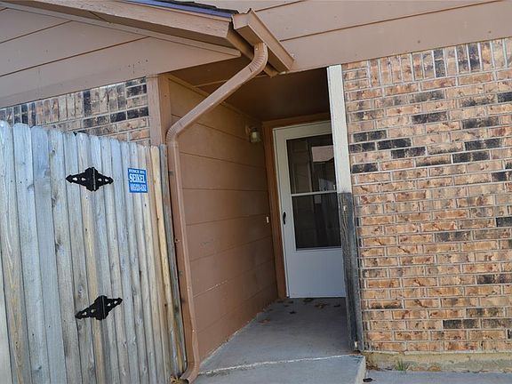 5th image of 619 Peppertree Ln