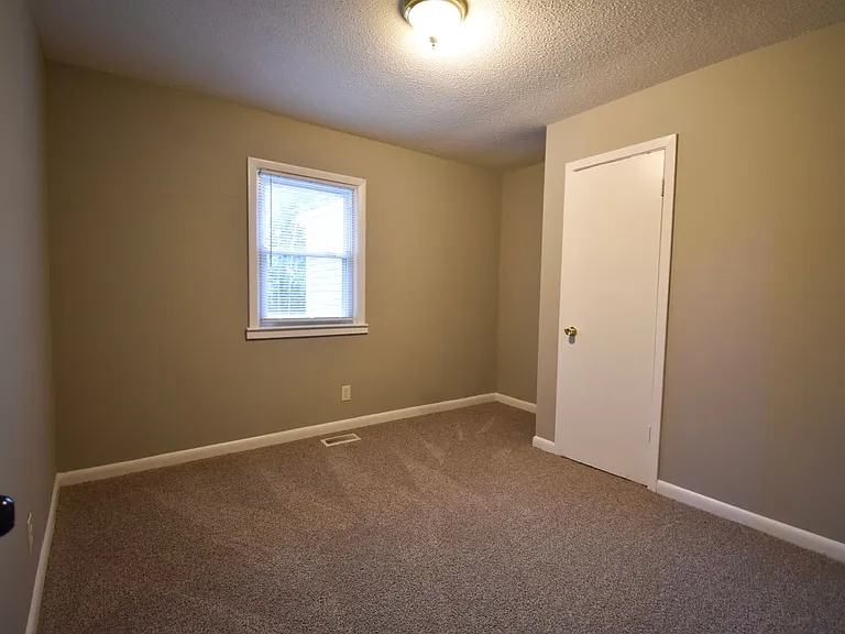 5138 Longbranch Dr — Photo 10