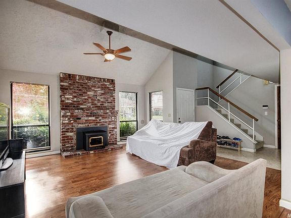 5th image of 611 Rivergate Way