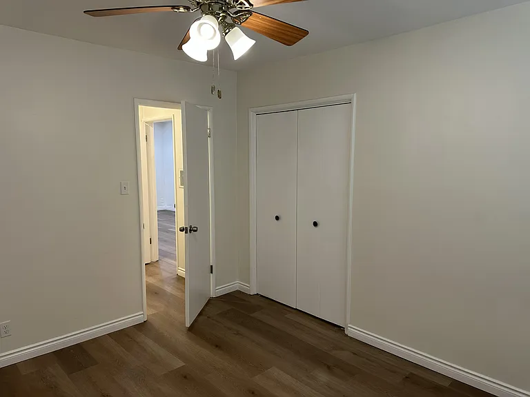 325 N Howard St #4 — Photo 4