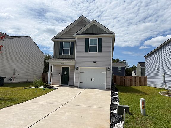 4th image of 1732 Camazay Dr