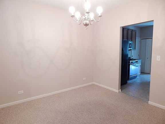 3rd image of 546 Niagara Dr