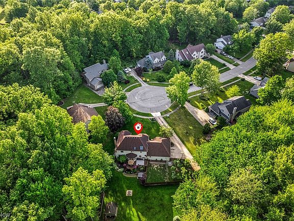 5th image of 85 Hickory Hollow Dr